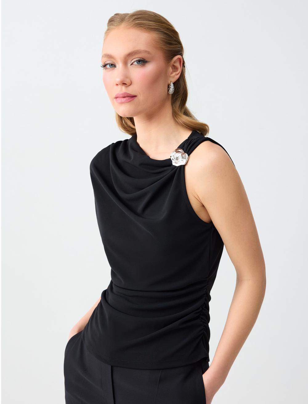 Ss Low Shoulder Slim Fit - Black