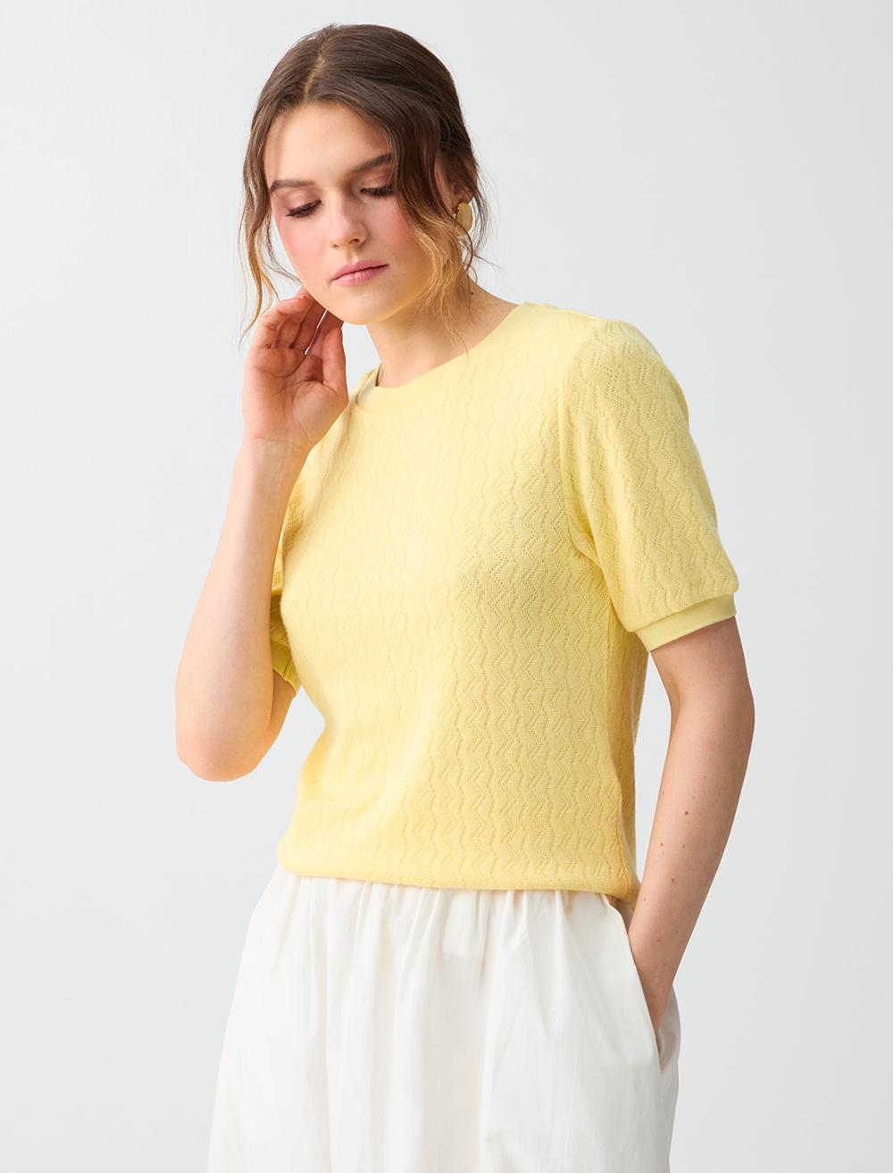 Normal Fit Crew Neck Short Sleeve Blouse - Light Yellow - 6SW037124206