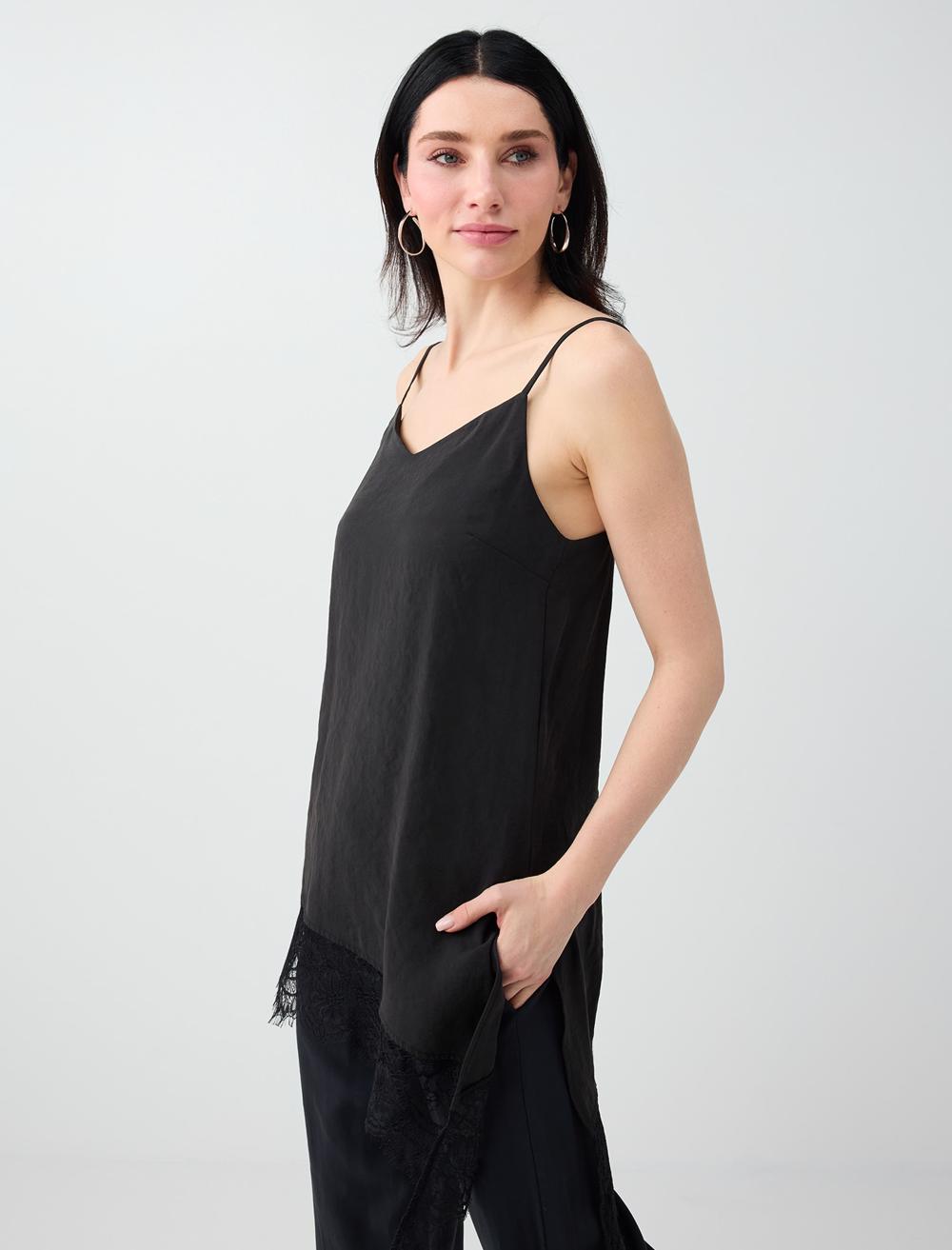 Loose Fit V-neck Spaghetti Strap Blouse - Black - 6SW037266900