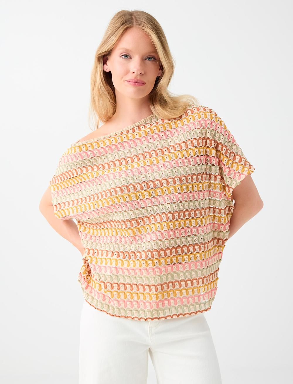 Normal Fit Off-the-shoulder Blouse - Multi-coloured - 6SW037637999