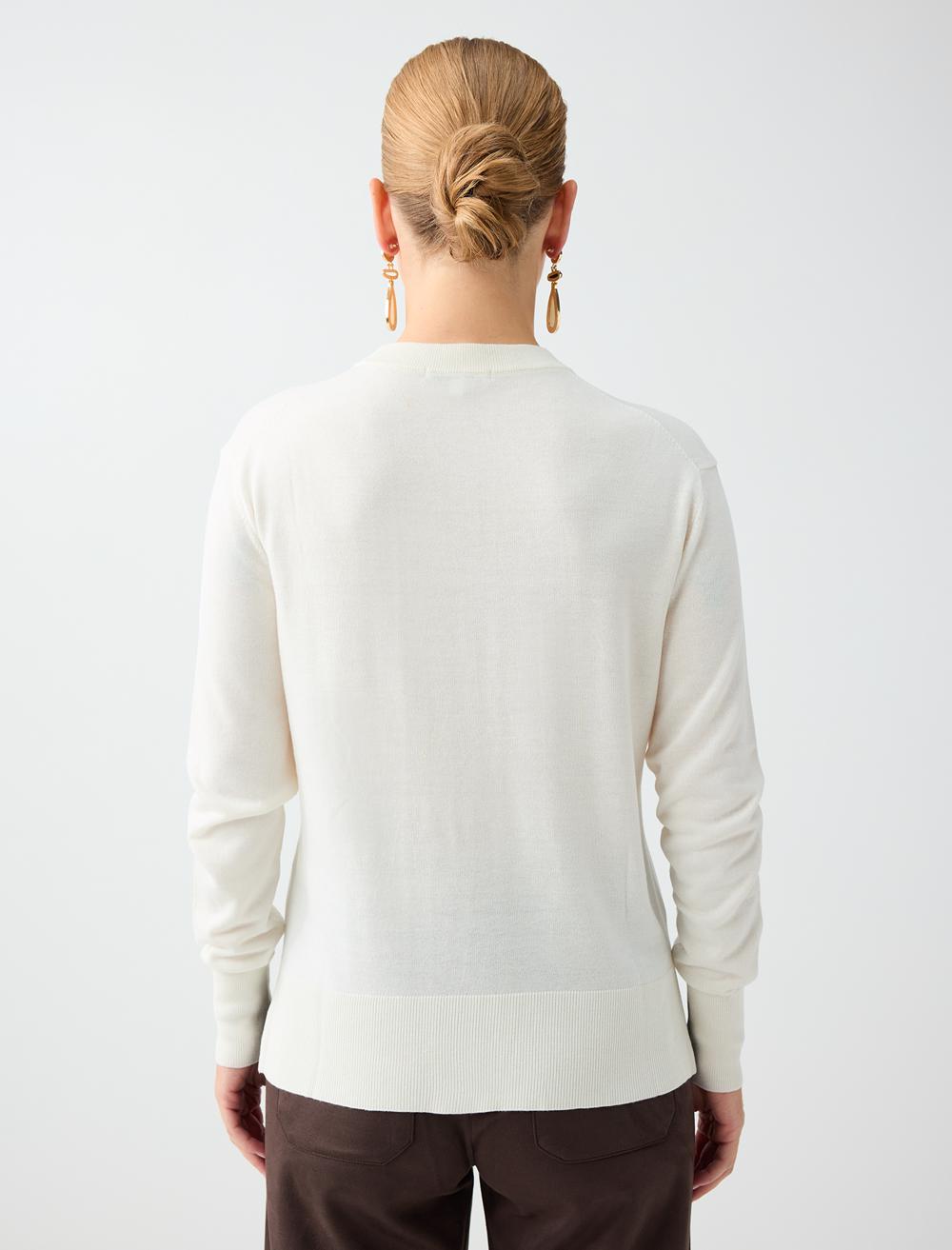 Crew Neck Pullover - White