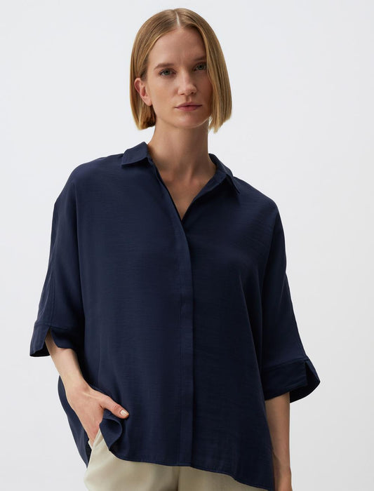 Loose Fit Three Quarter Sleeved Slit Shirt