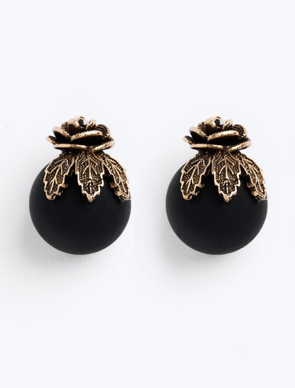 Flower Detailed Round Earrings