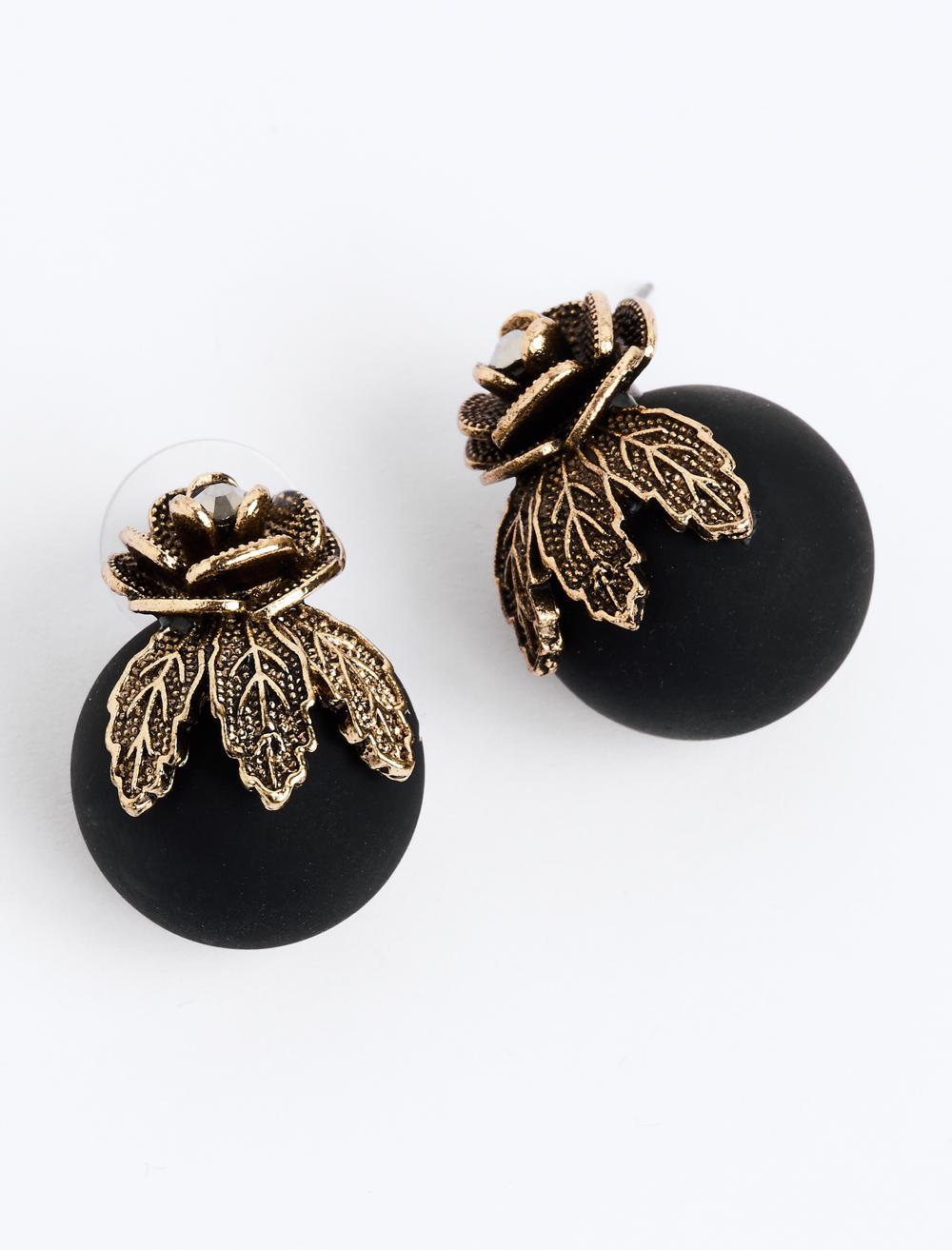 Flower Detailed Round Earrings