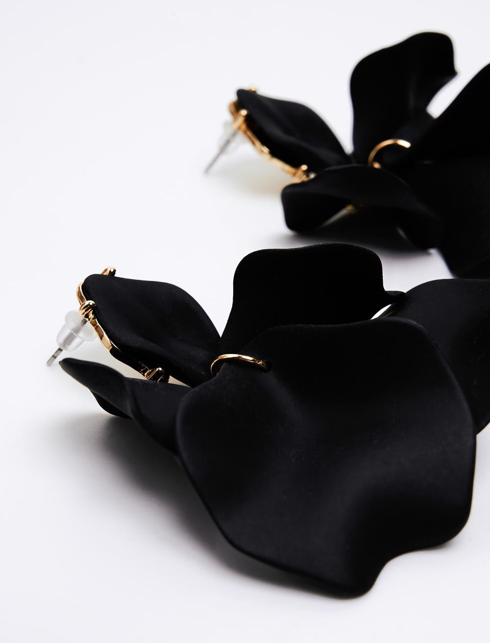 Square Figured Dangling Earrings