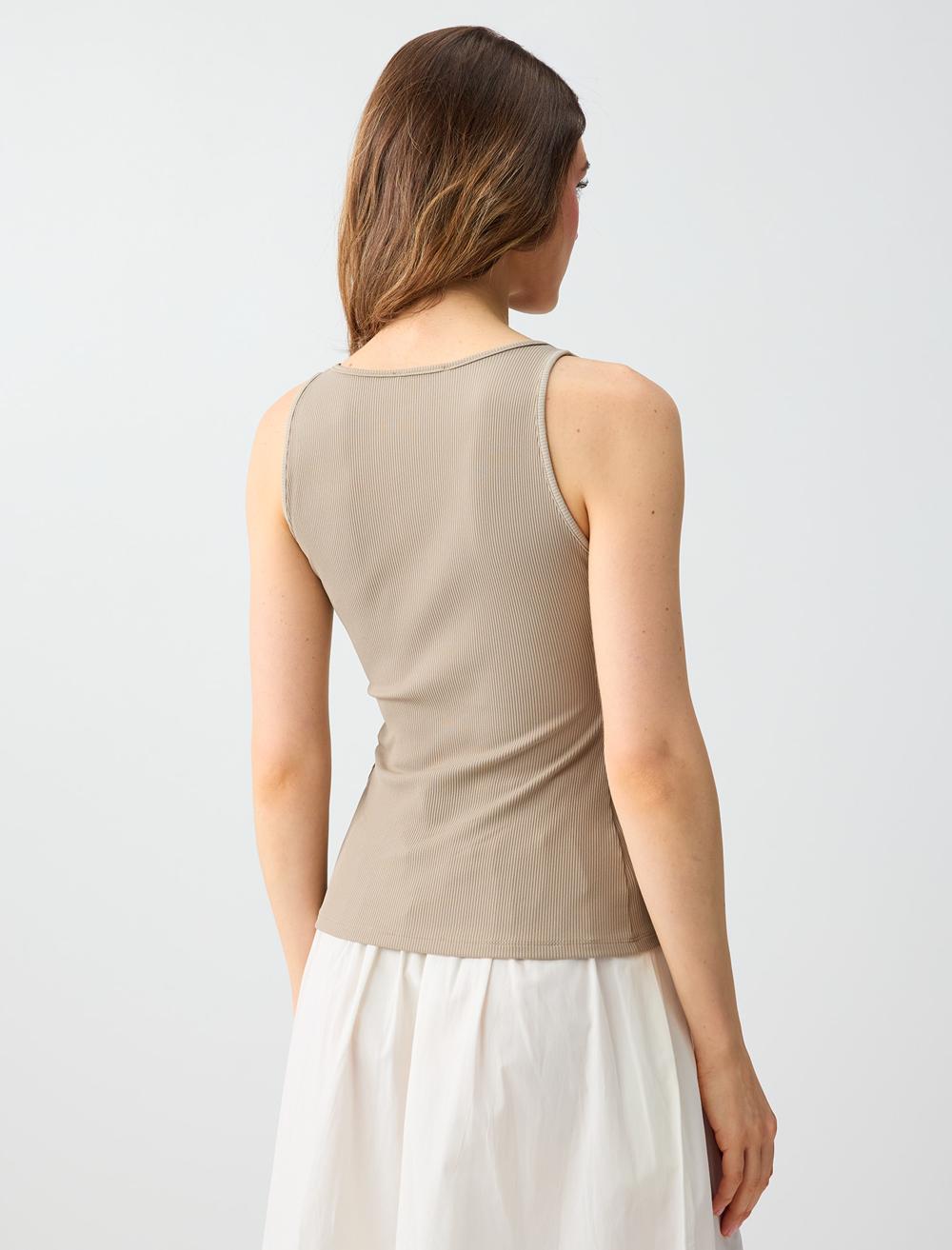 Slim Fit Square Neck Spaghetti Strap Singlet - Beige - 6SW015199927