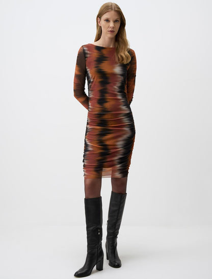 Slim Fitted Boat Neck Patterned Knitted Mesh Dress