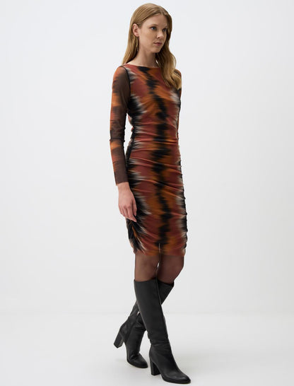 Slim Fitted Boat Neck Patterned Knitted Mesh Dress