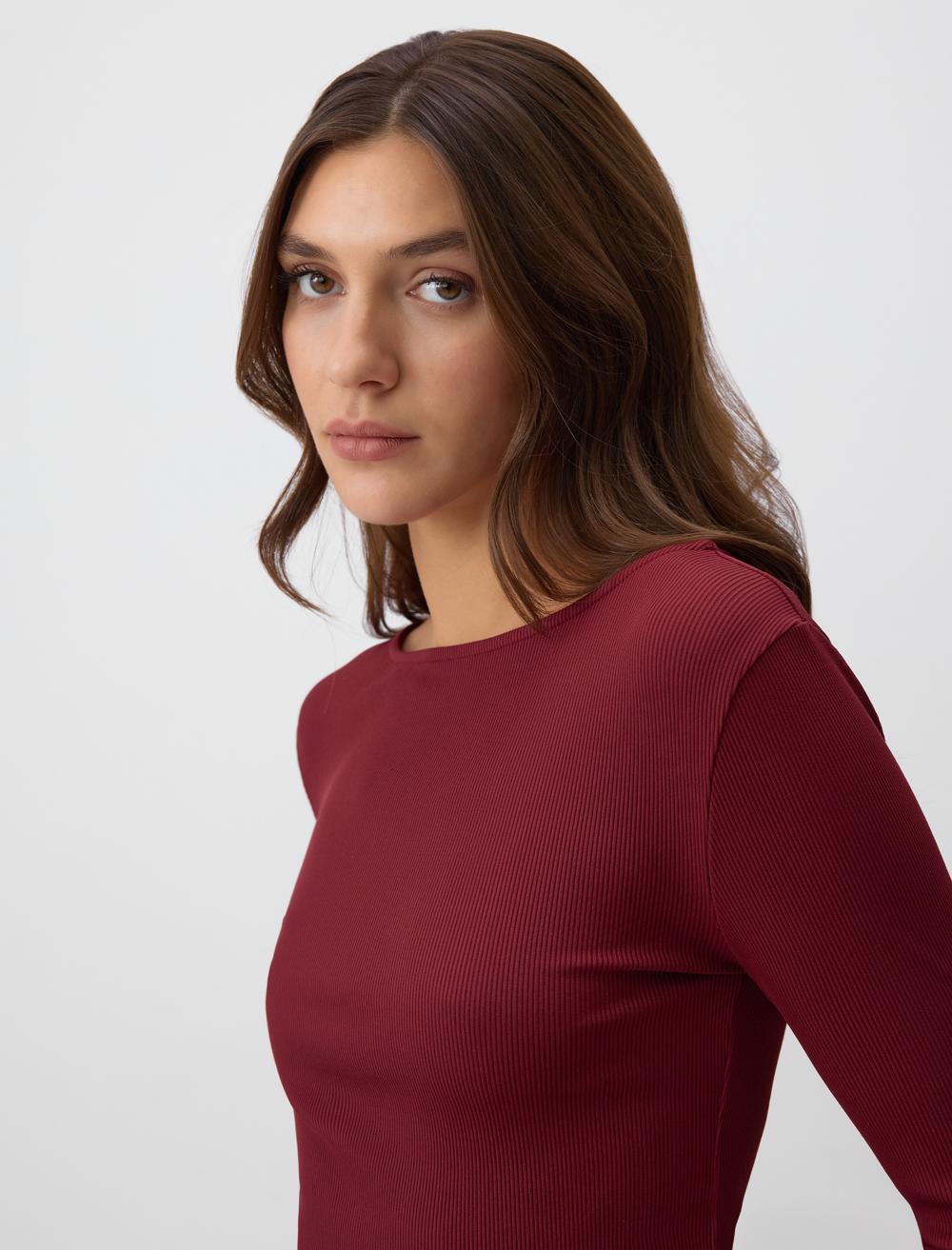 Slim Fit Off-The-Shoulder Long-Sleeve Blouse - 4WW071354