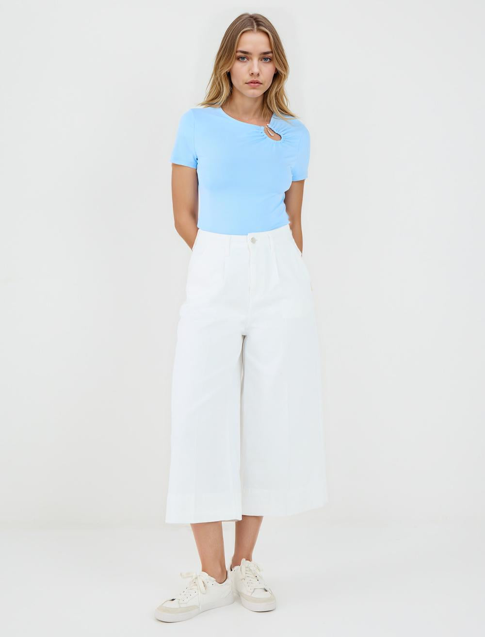 Slim Fit Short-Sleeve Blouse - Blue - 5WW035810400