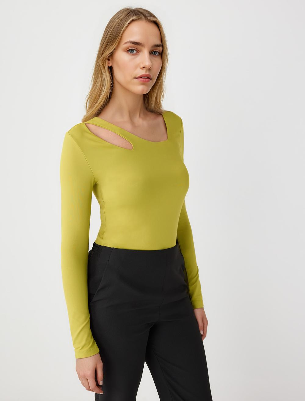 Slim Fit Long-Sleeve Blouse