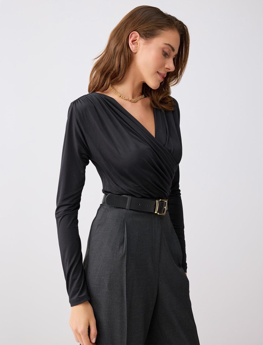 Slim Fit Long Sleeve Cross Neck Knit Blouse - Black - 5WW035445900