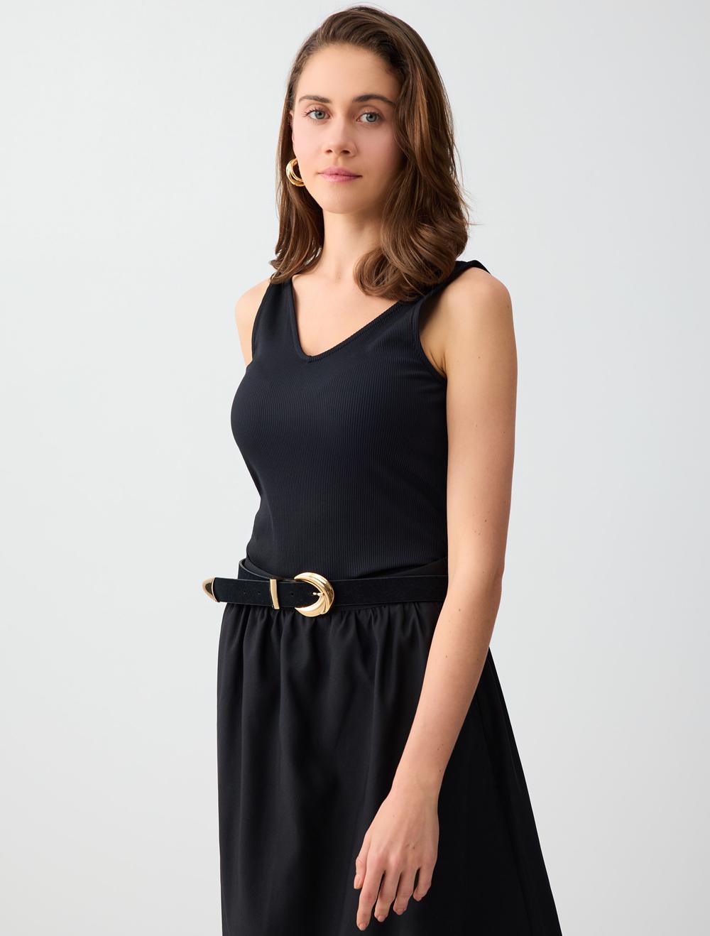 Slim Fit V-neck Sleeveless Singlet - Black - 6SW016793900