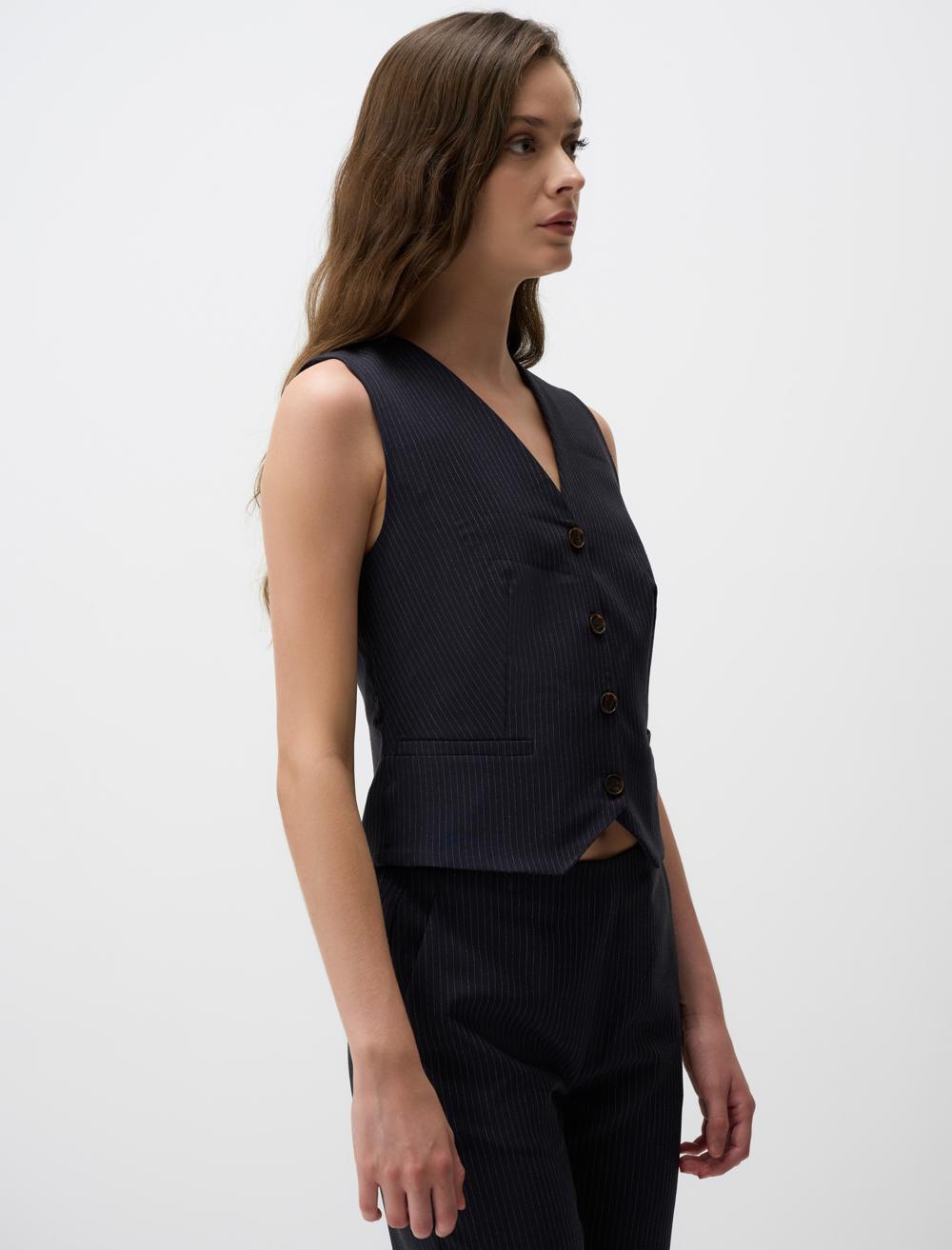 Slim Fit V-Neck Sleeveless-Sleeve Waistcoat - 4WW01470940