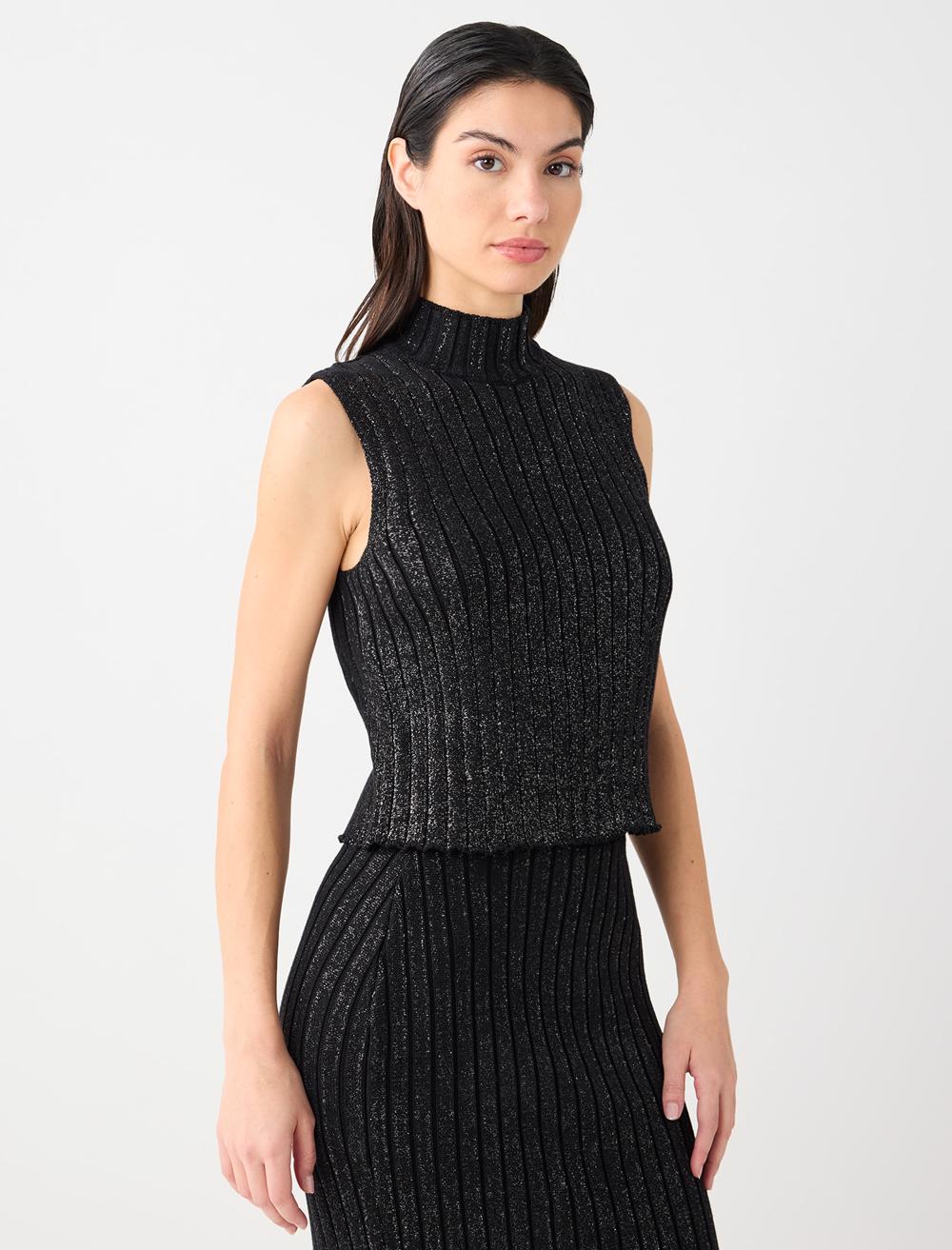 High Collar Sleeveless-Sleeve Blouse - 5WW034167