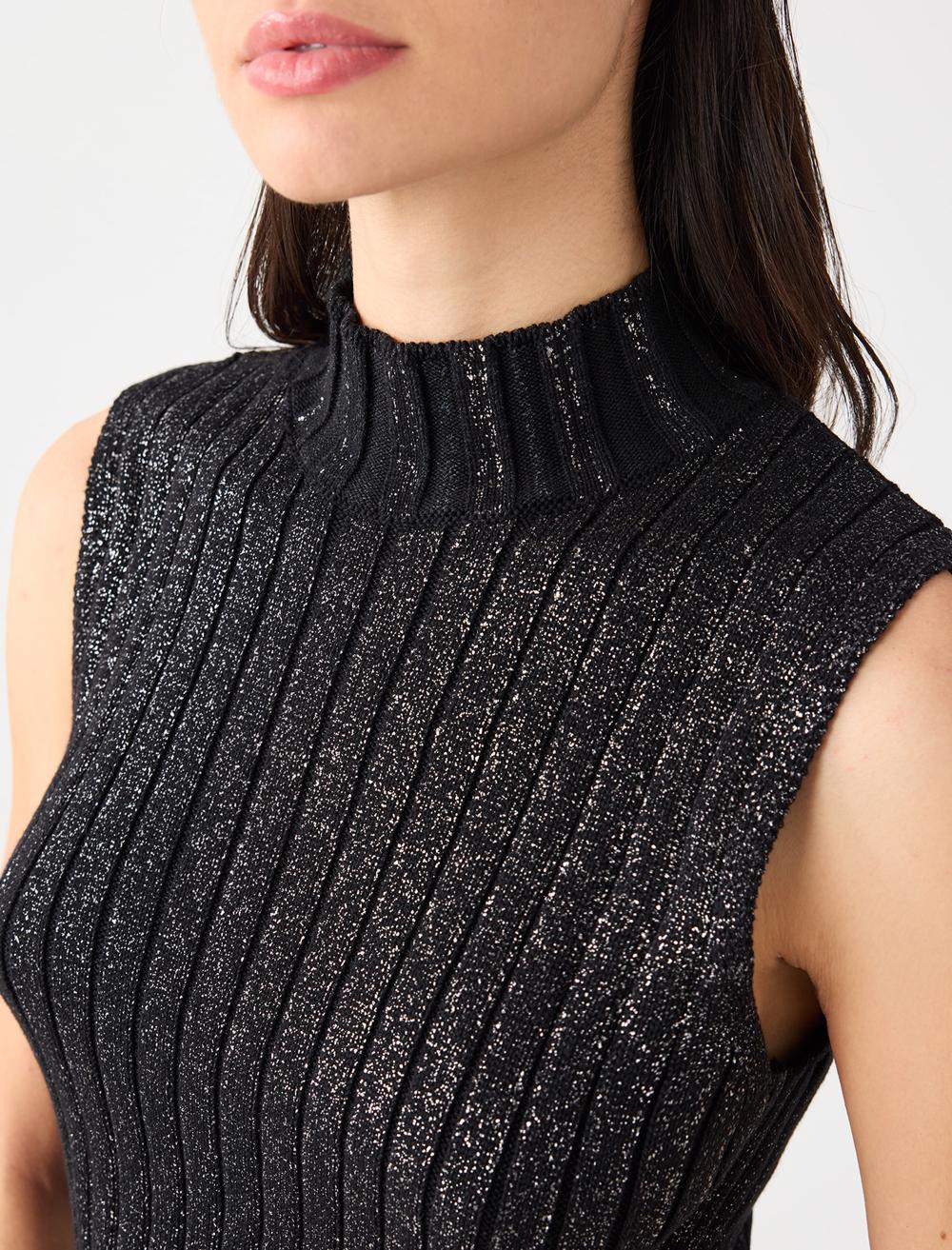 High Collar Sleeveless-Sleeve Blouse - 5WW034167