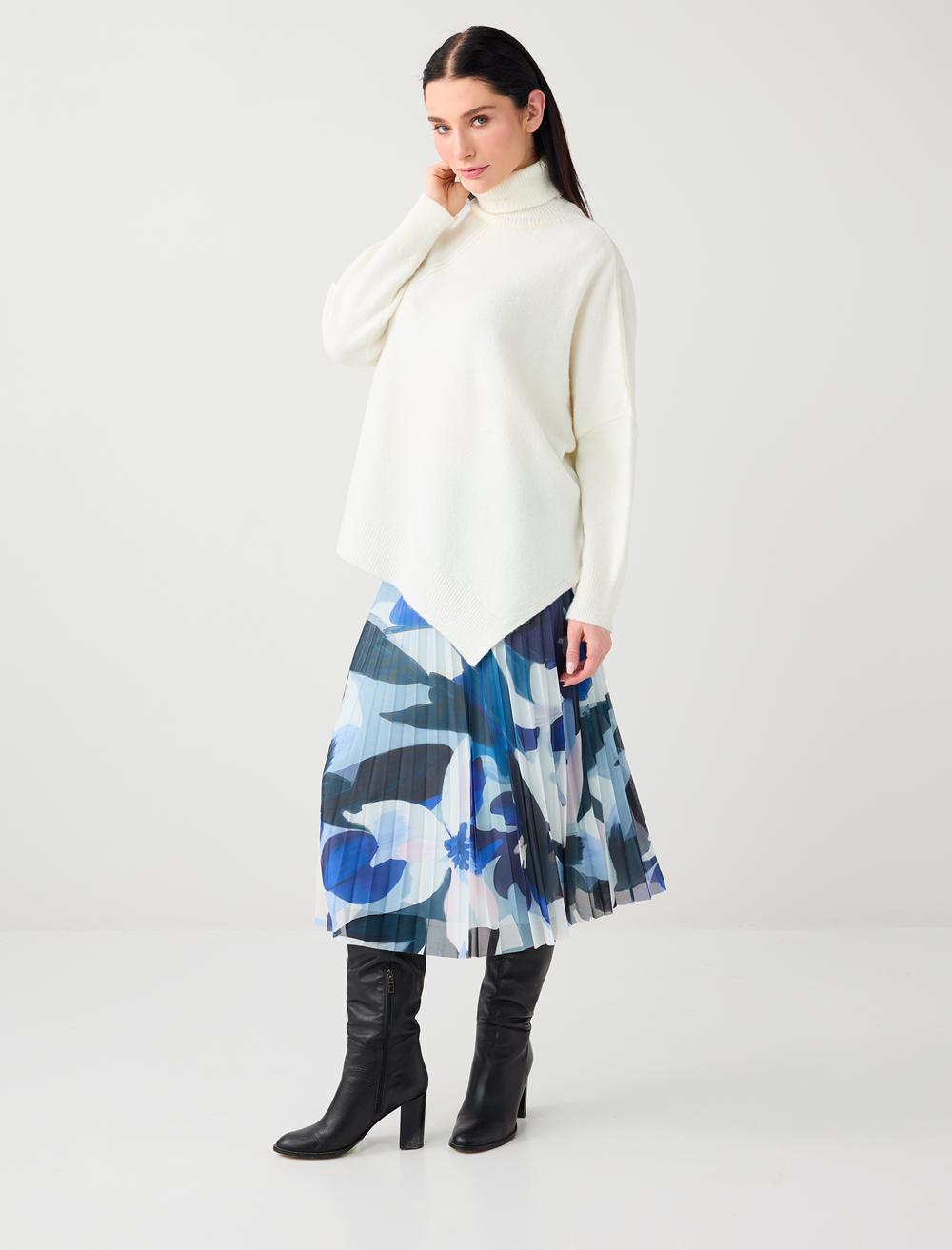 Low Waist Relaxed Fit Patterned Mesh Knit Midi Skirt