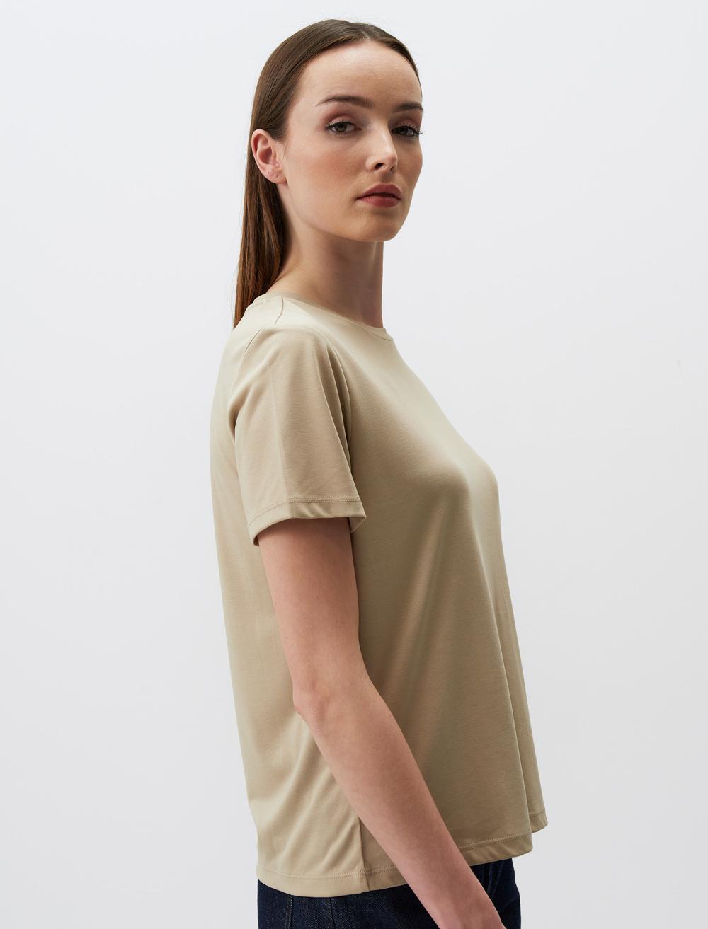 Straight Fit Crew Neck Short Sleeved Basic Jersey T-Shirt