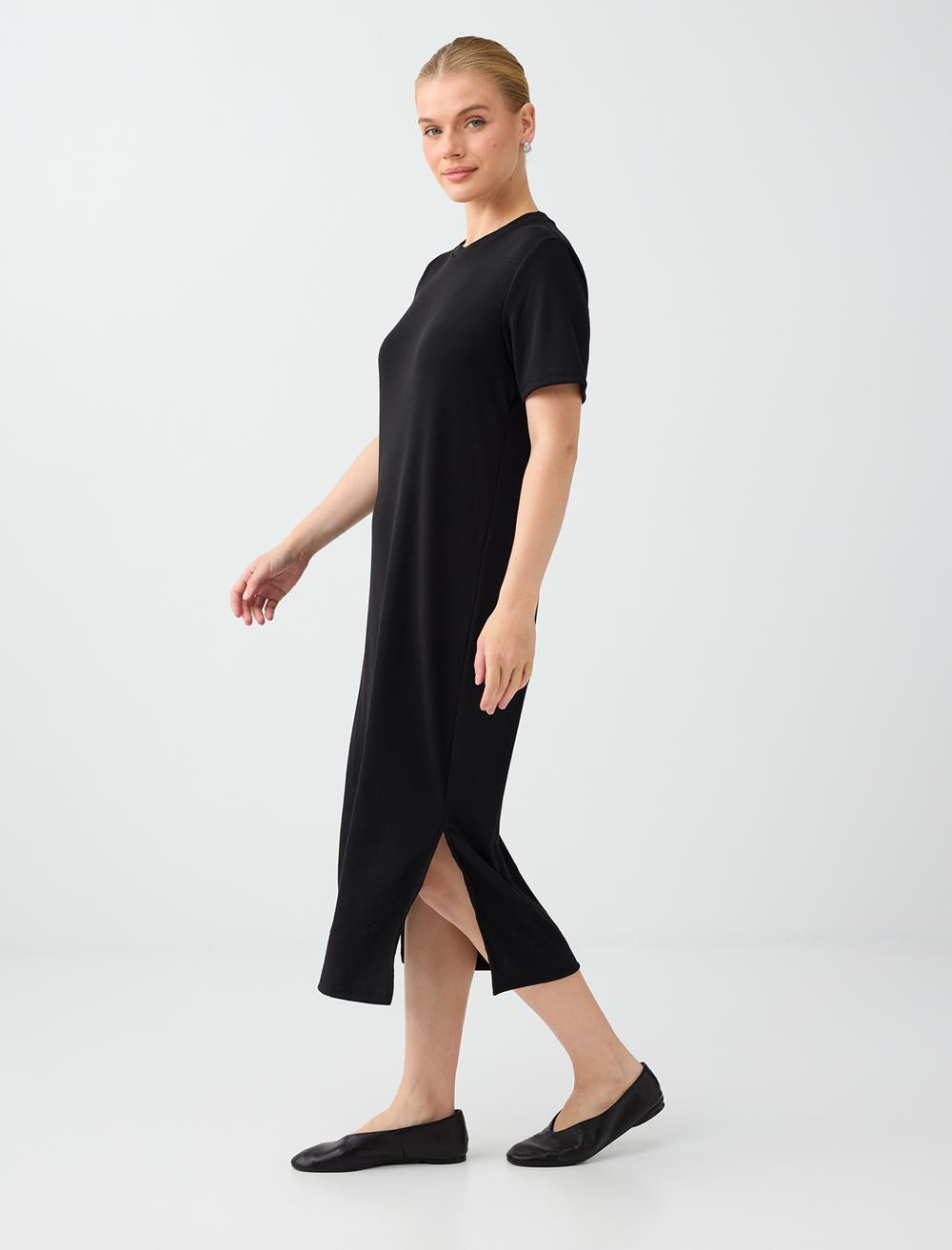 Straight Fit Crew Neck Short Sleeved Dress - Black - 22K08SNE6713276900