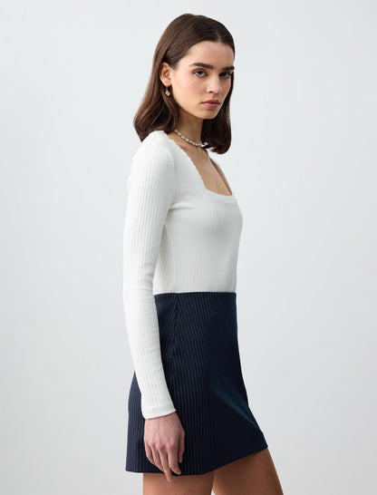 Straight Cut Square Neck Long Sleeve Knitted Blouse