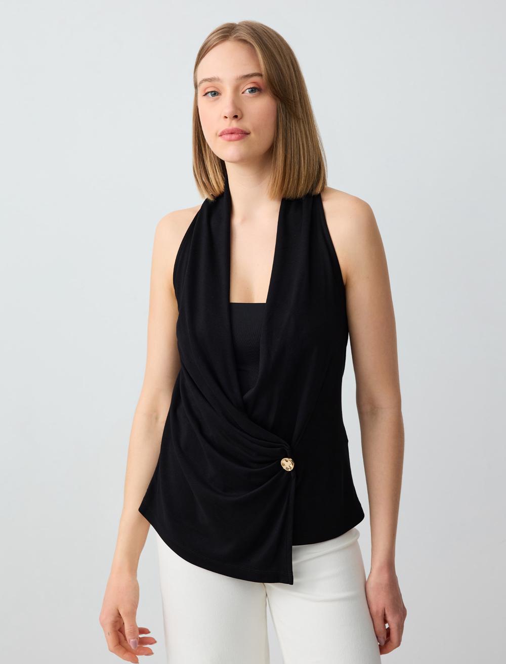 Cache-Coeur Sleeveless-Sleeve Blouse - 5SW034536