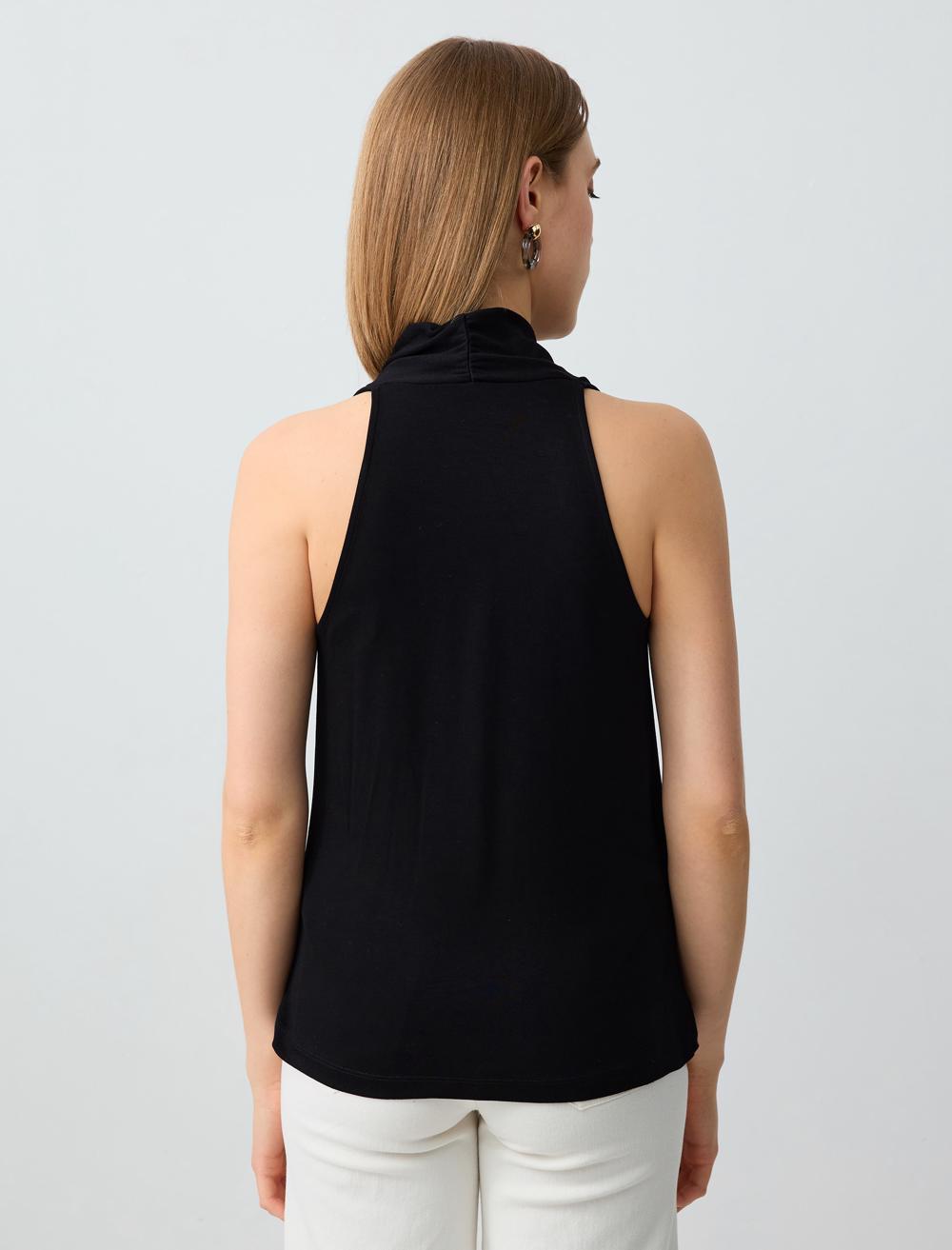 Cache-Coeur Sleeveless-Sleeve Blouse - 5SW034536