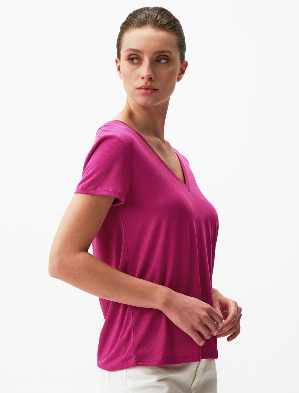 Straight Fit V-Neck Short Sleeved Basic T-Shirt - Fuchsia