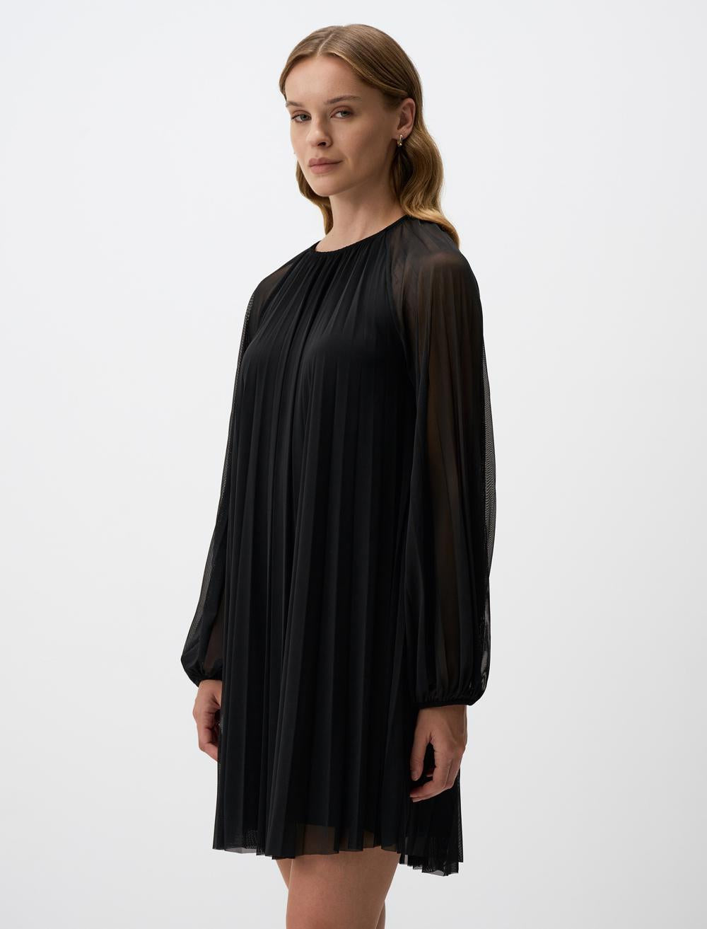 Round Neck Pleated Mini Dress