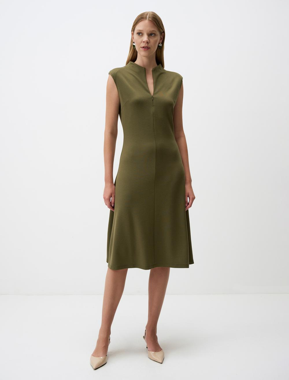 Zero Neck Sleeveless Midi Dress