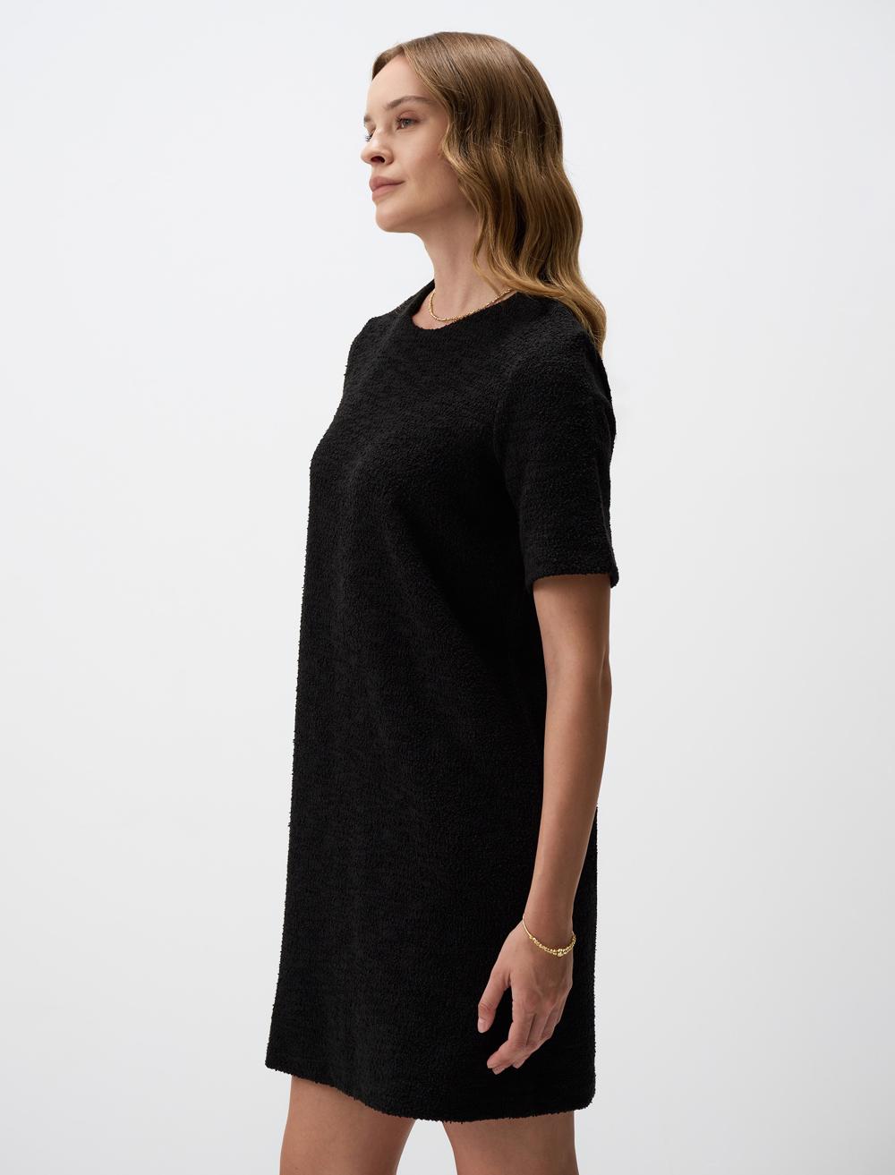 Round Neck Short Sleeve Mini Dress