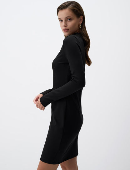 Half Turtleneck Long Sleeve Knitted Mini Dress