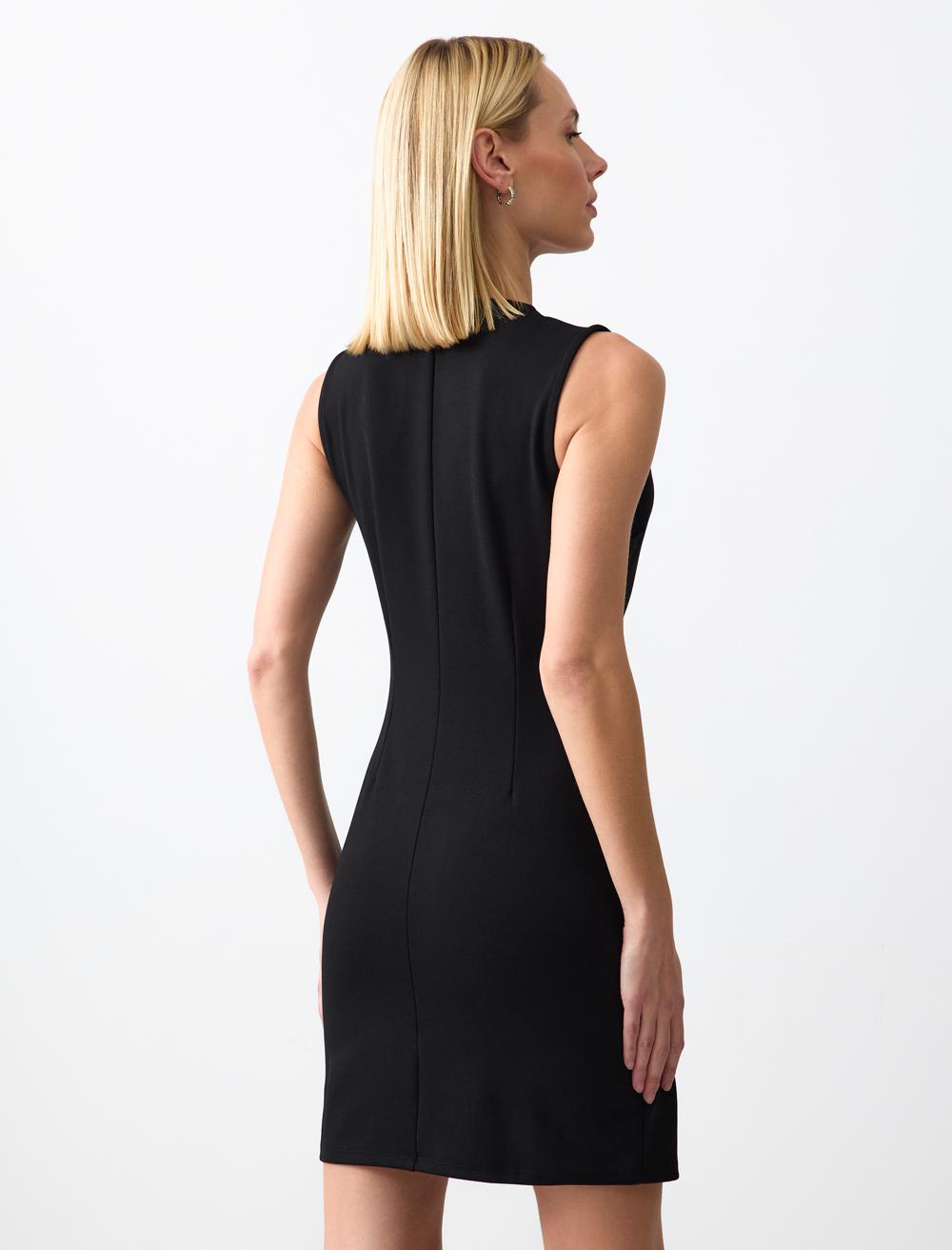 Round Neck Sleeveless Slim Fit Knitted Mini Dress