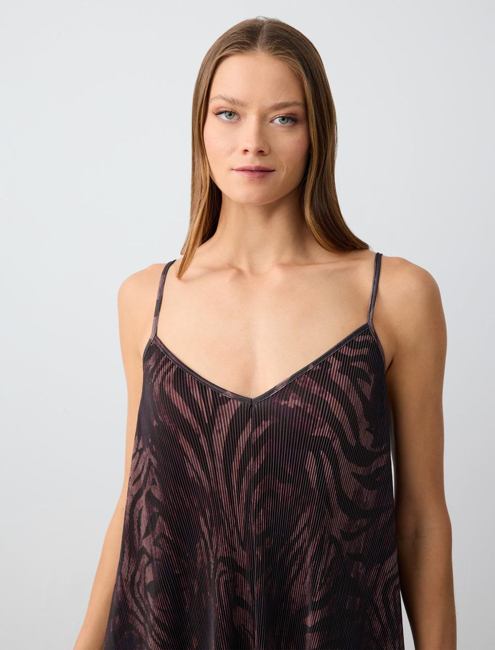 Loose Fit V-Neck Spaghetti Straps-Sleeve Dress - Brown - 5SW063617800
