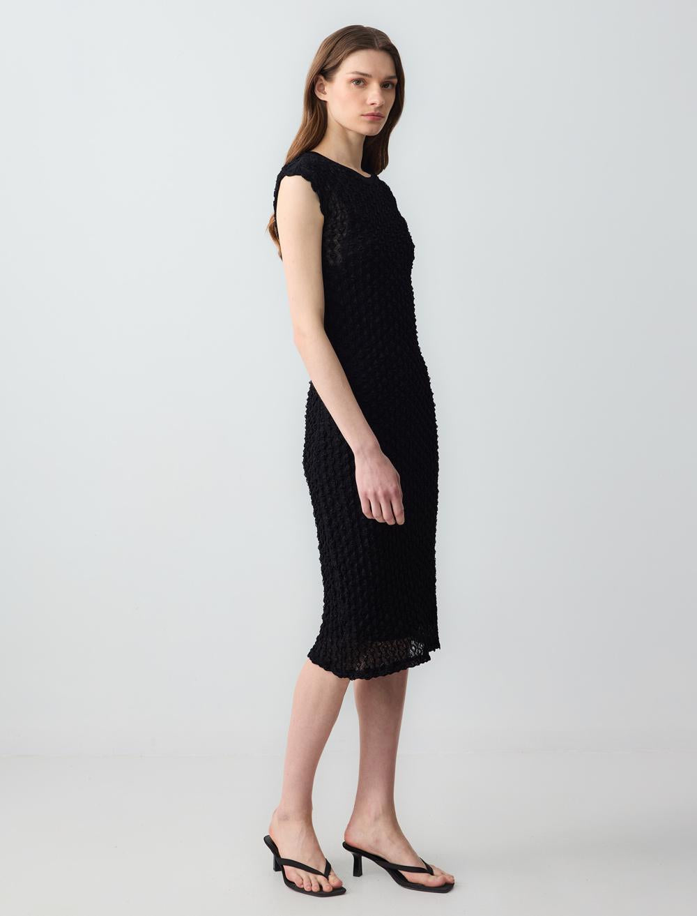 Slim Fit Crew Neck Short-Sleeve Dress - Black - 5SW063649900