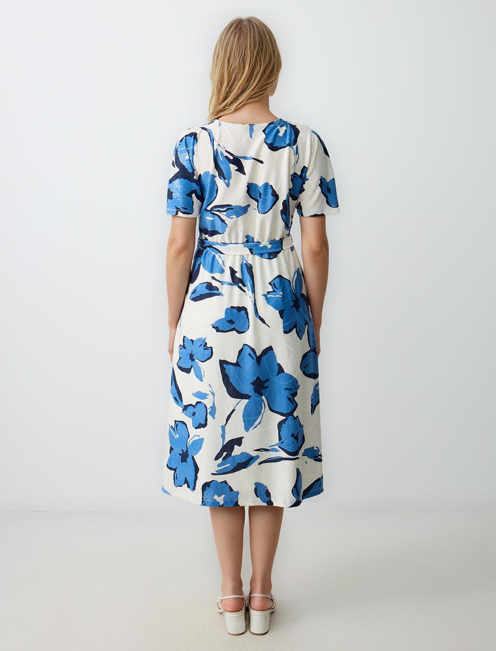 V-Neck Short-Sleeve Dress - 5SW063908