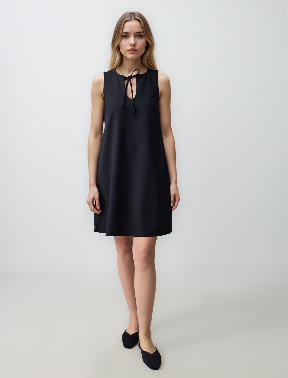 Loose Fit Sleeveless-Sleeve Dress - Black - 5SW064774900