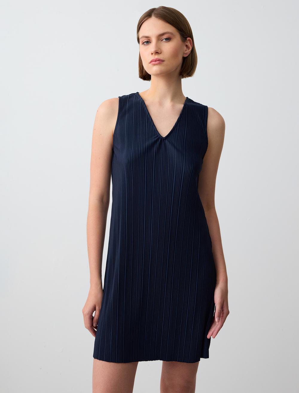 Loose Fit V-Neck Sleeveless-Sleeve Dress - 5SW064992