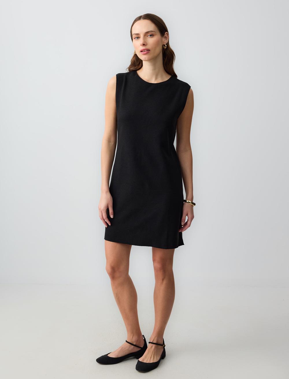 Crew Neck Sleeveless-Sleeve Dress - Black - 5SW065008900