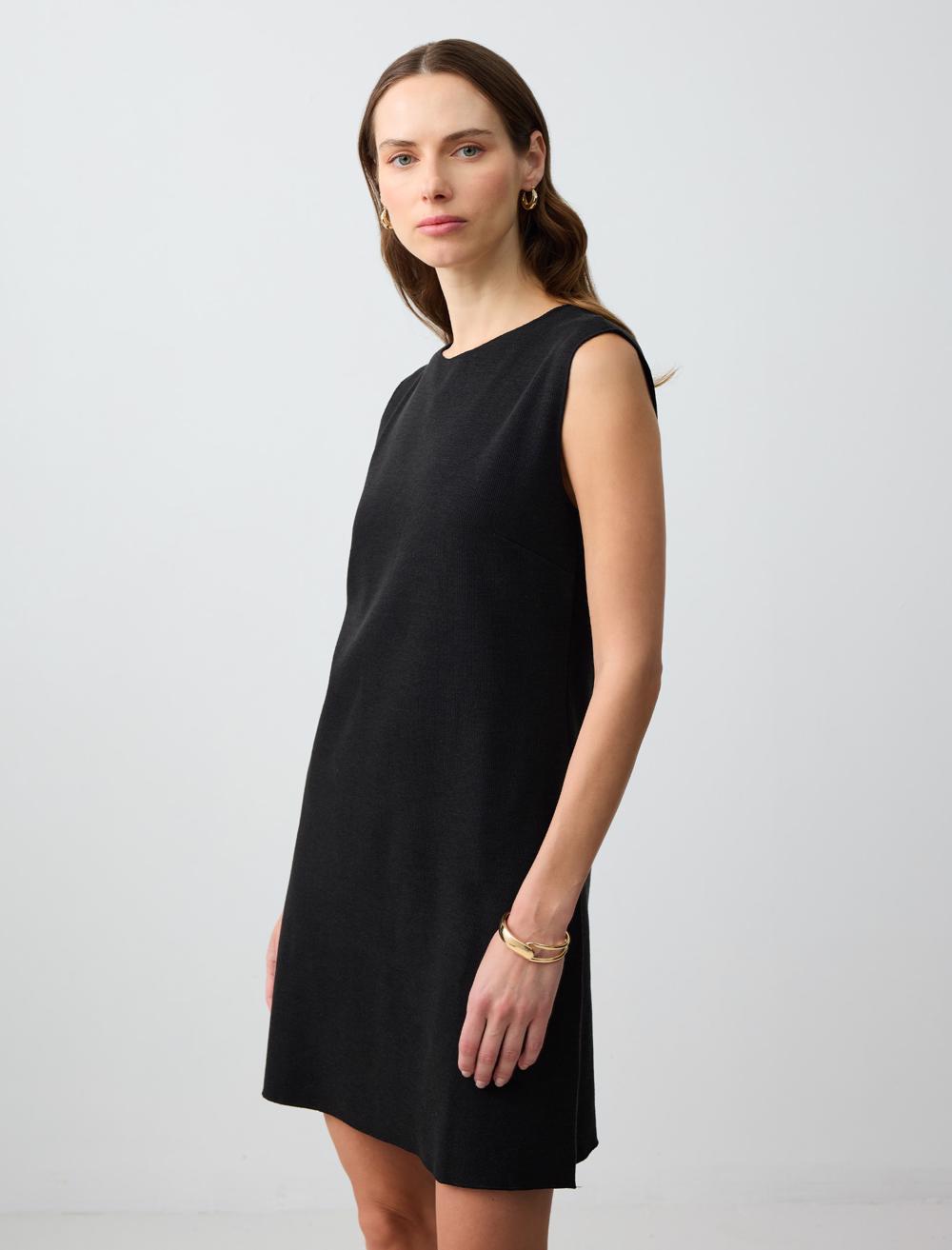 Crew Neck Sleeveless-Sleeve Dress - Black - 5SW065008900