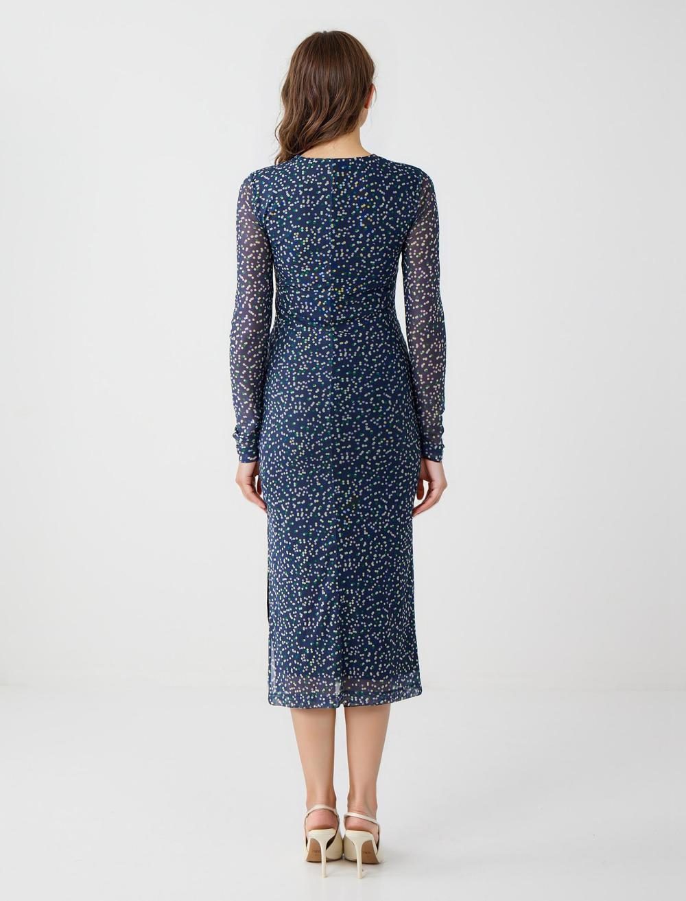 Slim Fit V-Neck Long-Sleeve Dress - 5WW065793