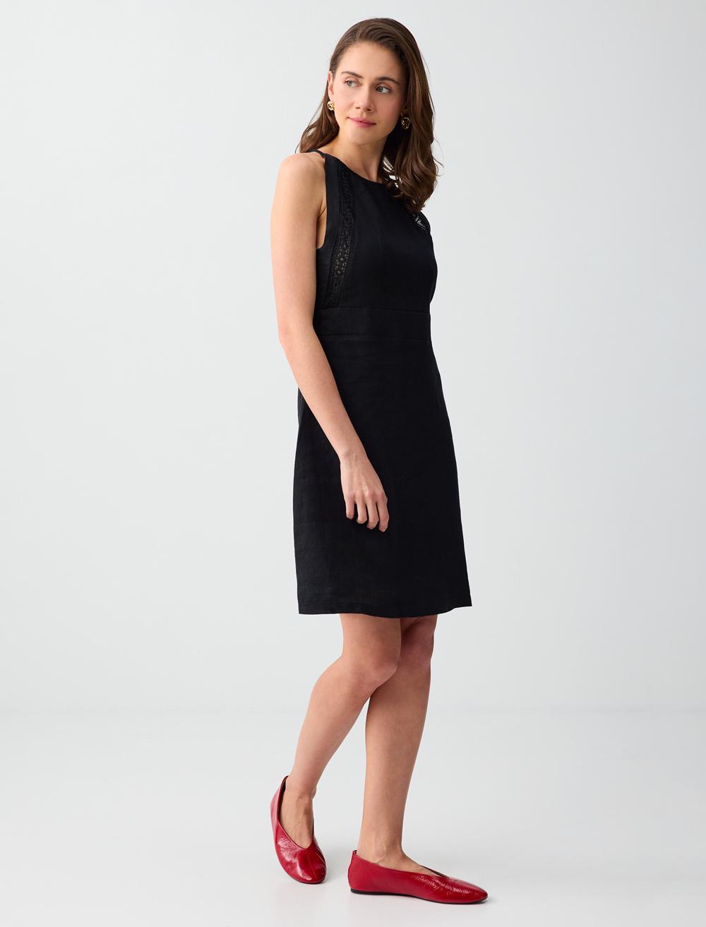 Slim Fit Dress - Black - 6SW066703900