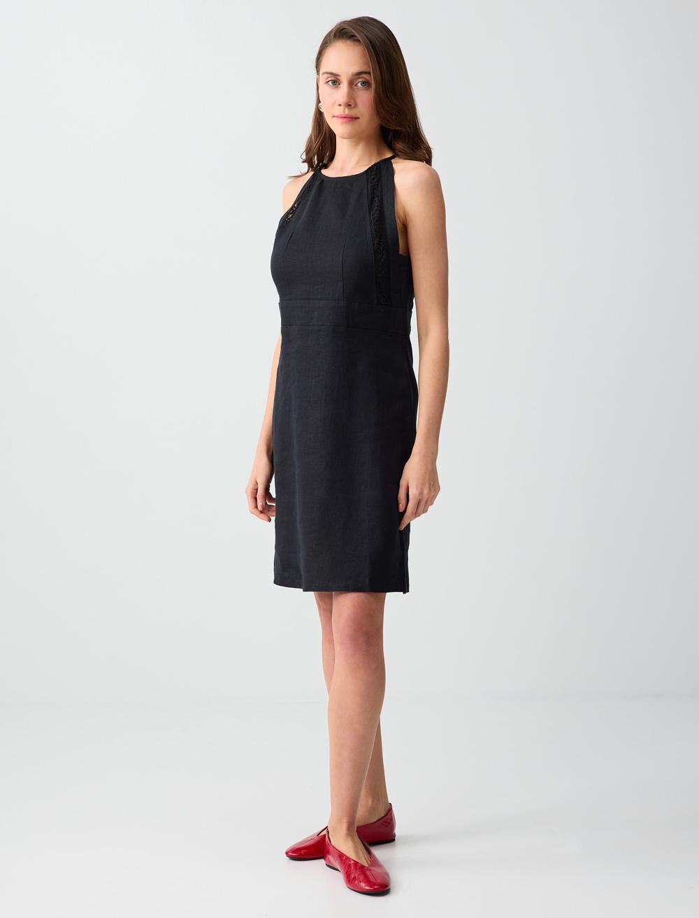 Slim Fit Dress - Black - 6SW066703900