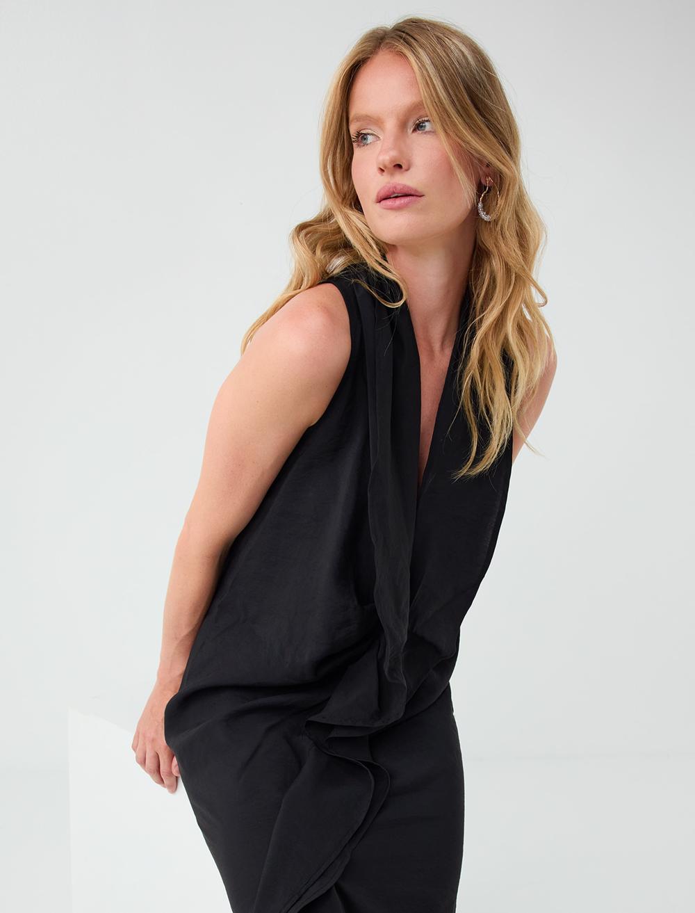 Normal Fit V-neck Sleeveless Dress - Black - 6SW067381900