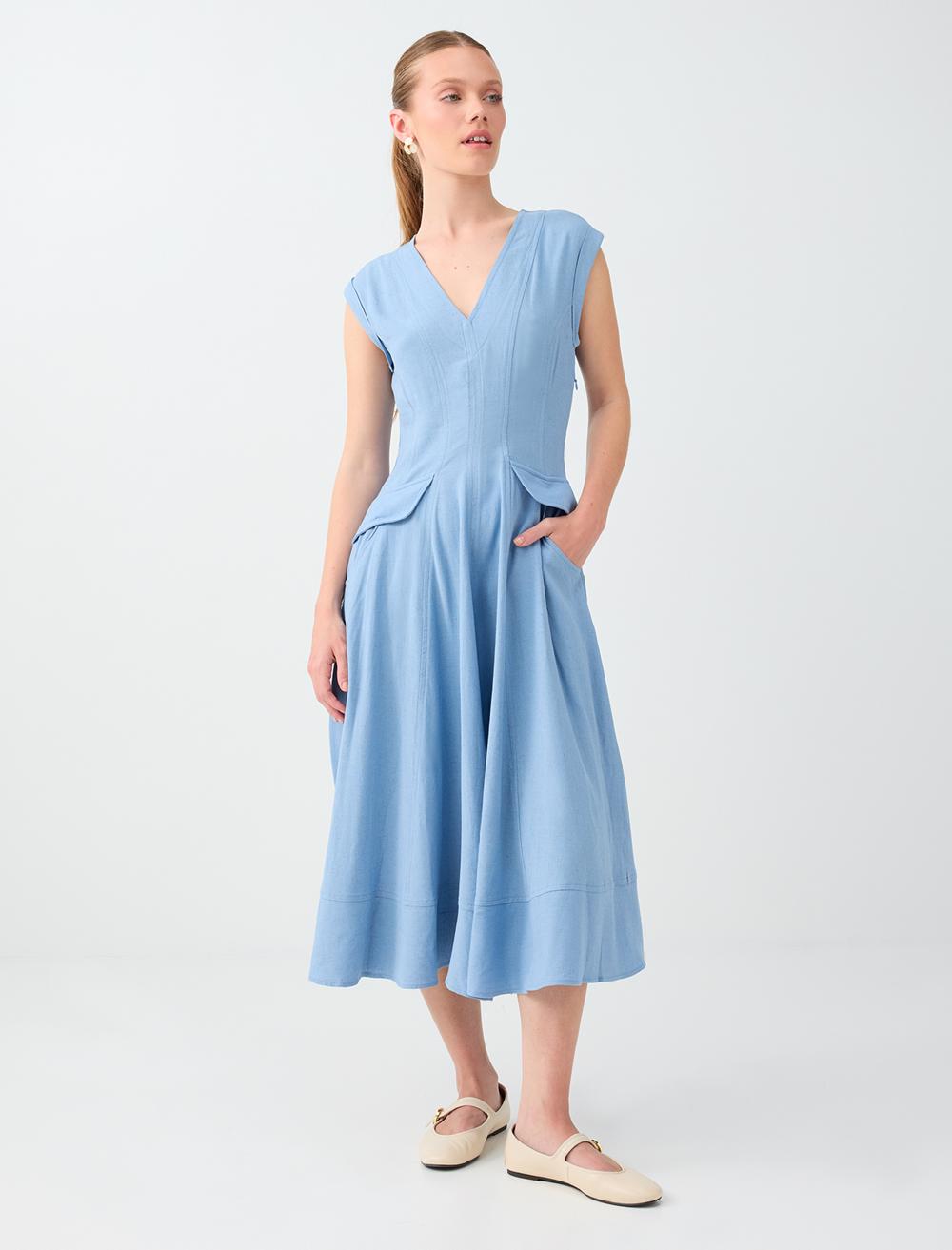Slim Fit V-neck Sleeveless Dress - Blue - 6SW067528402