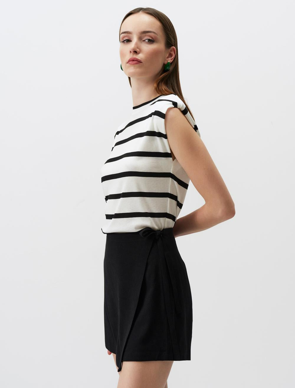 High Waist Mini Linen Shorts Skirt - 24SF144002