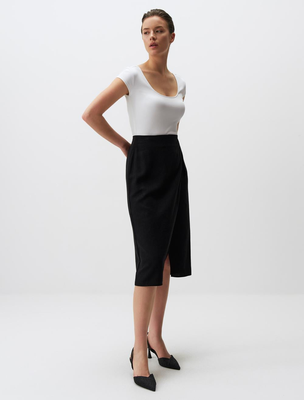Loose Fit Skirt - 24SF2003