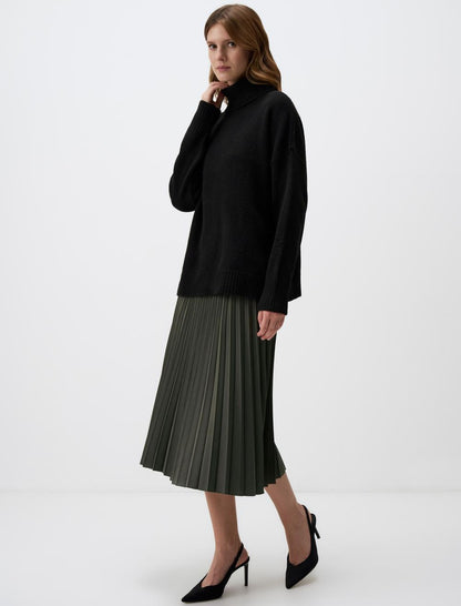Relaxed Fit High Waist Pleated Midi Skirt