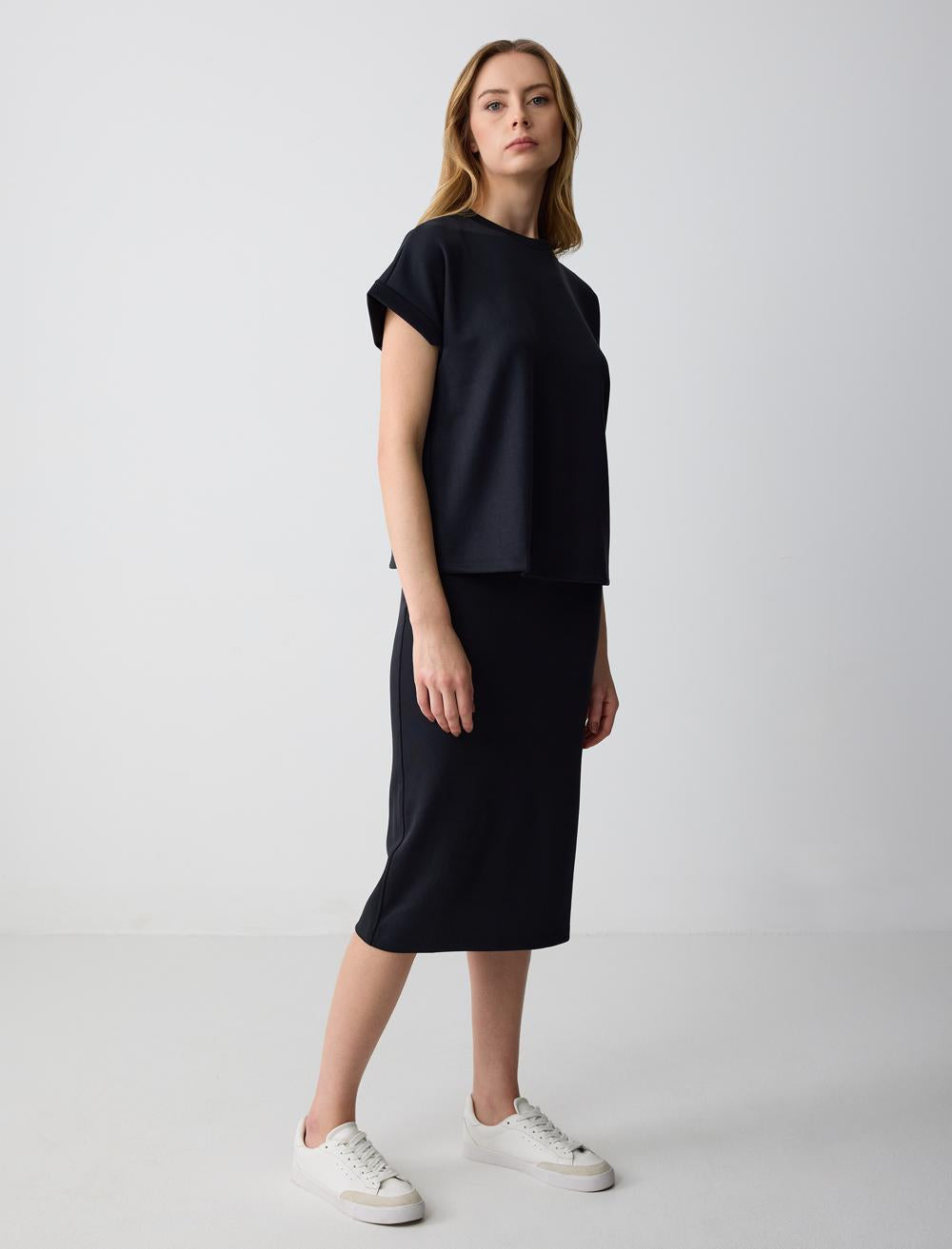 Slim Fit Skirt - Black - 5SW072799900