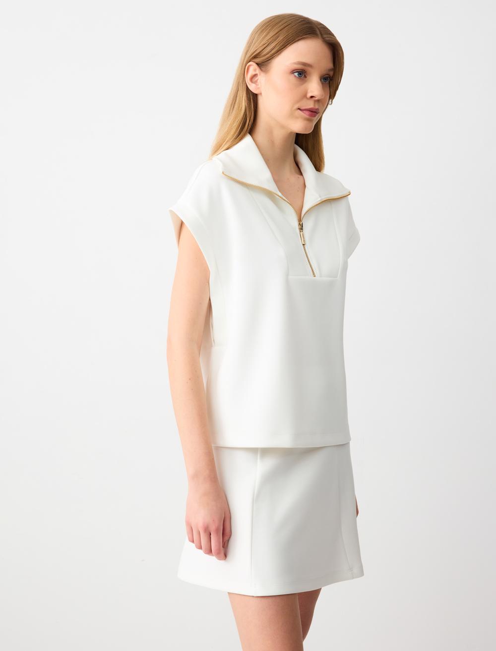 Relaxed Fit High Waist Knitted Mini Skirt