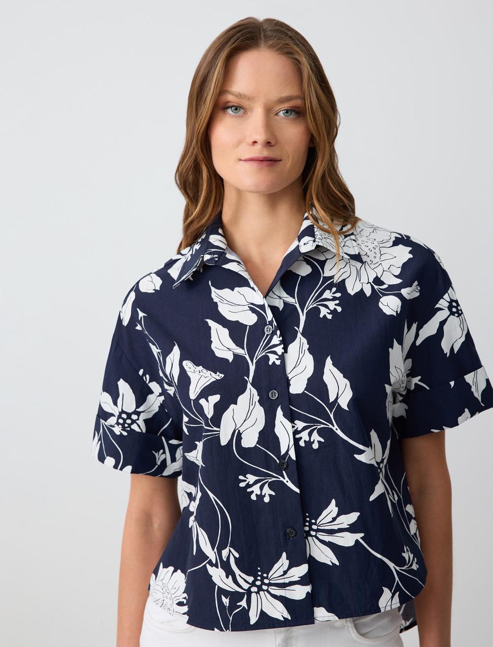 Loose Fit Shirt Collar Short-Sleeve Shirt - 5SW083096